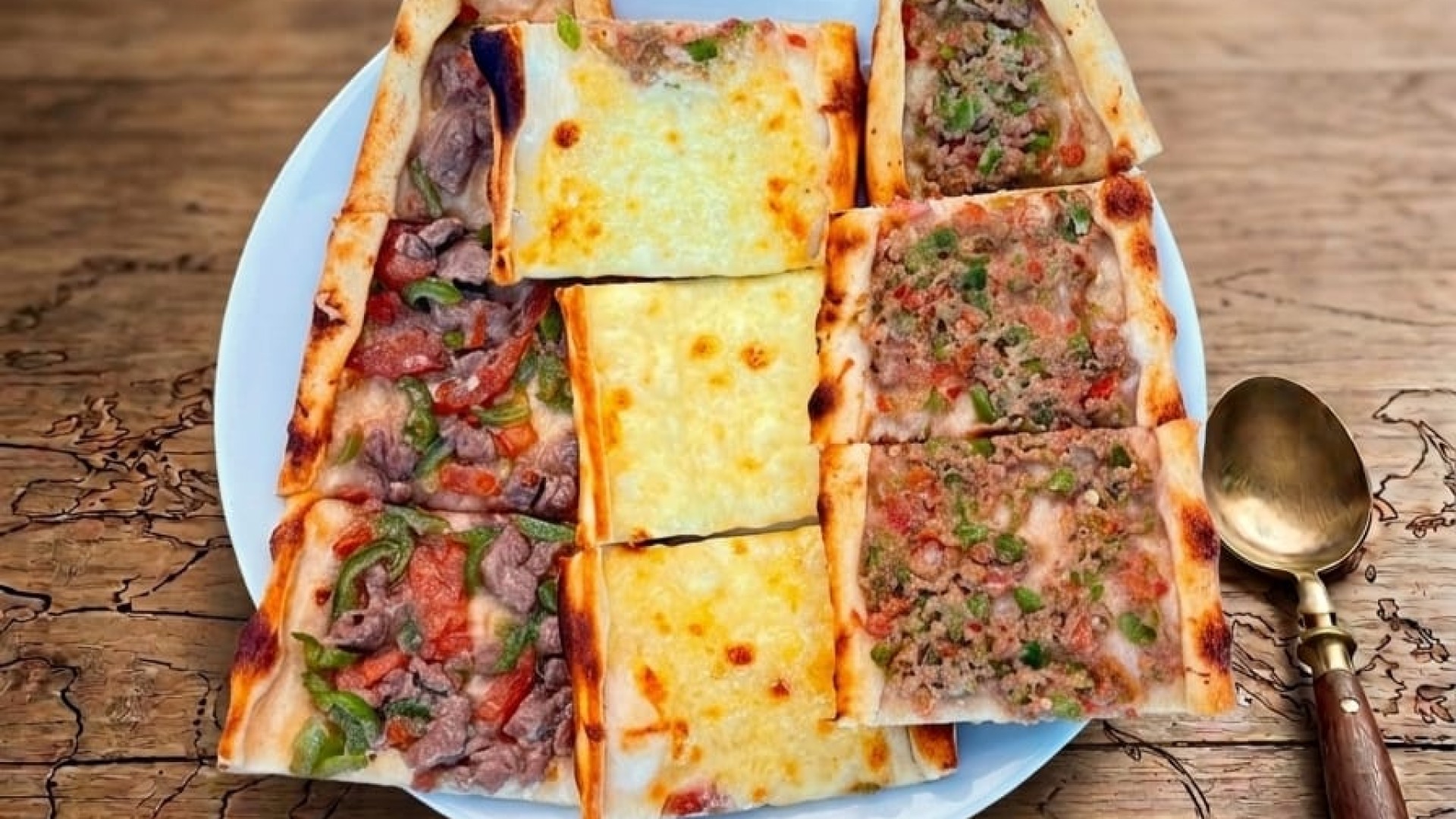 Karışık Pide