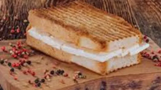 Beyaz Peynirli Tost