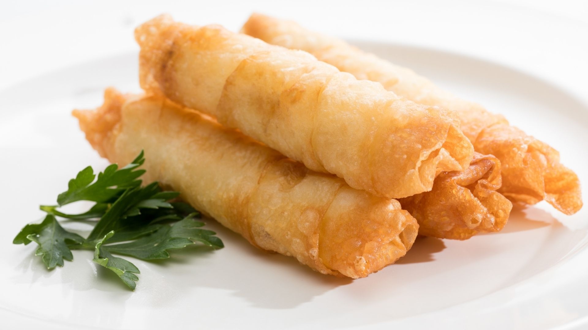 Cigar-shaped pastry