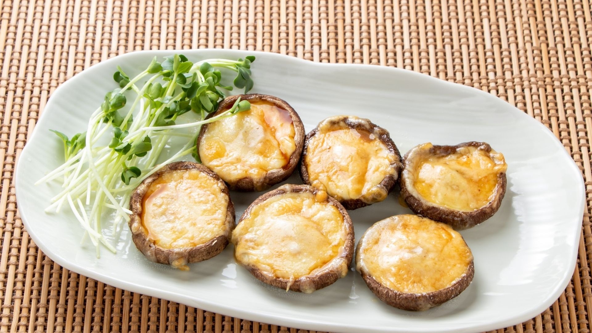 Mushrooms with cheese
