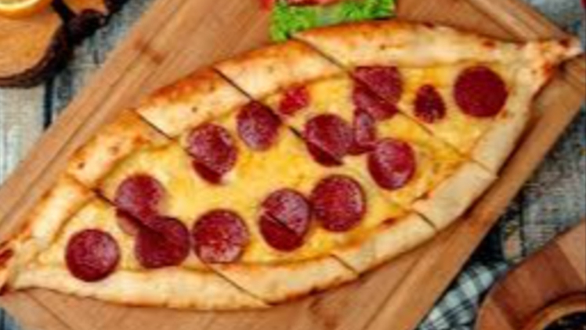 Sujuk and Cheese Pide