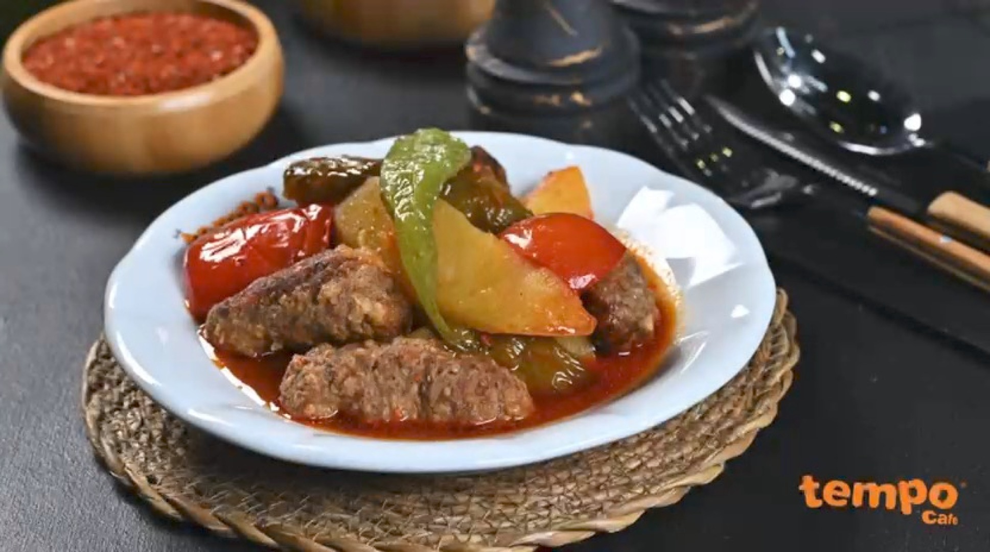 İzmir Köfte
