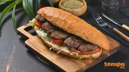Kasap Köfte Ekmek Arası