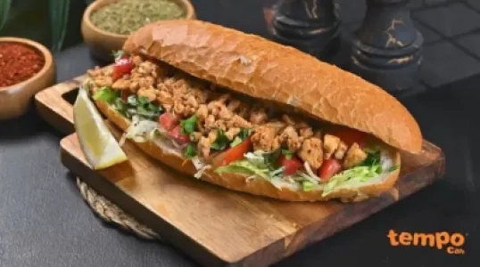 Tantuni Tavuk (Ekmek Arası)